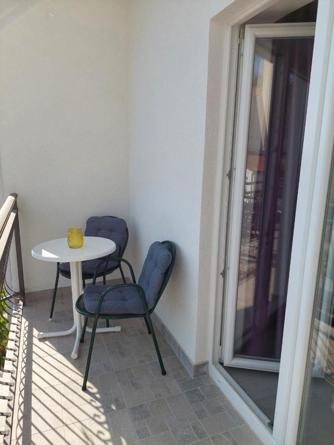 M&M'S- Lovely Apartments Baska Voda Exterior photo